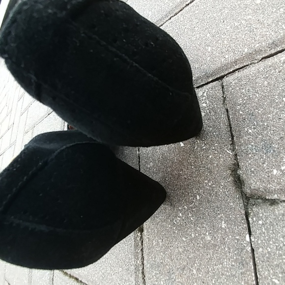 Sandals - Picture 4 of 4